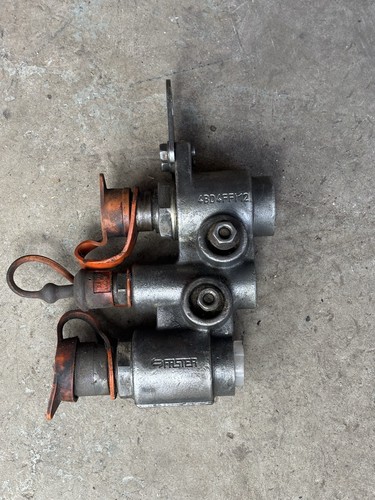 Auxiliary hydraulic coupler - hydraulic,